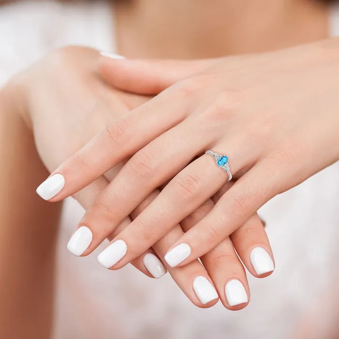 Goldiacom Rings 14k White Gold Blue Topaz and Real Diamond Ring