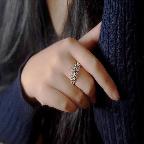Rings sparklingselections New Rose Gold Silver Color Metal CZ Zirconia Princess Crown Shaped Finger Ring For Women Exquisite Luxury Wedding Jewelry For Party Occasions