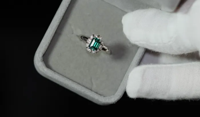 Rings Lab Diamonds London Womens Green Moissanite Diamond Ring Moissanite Emerald Diamond Ring